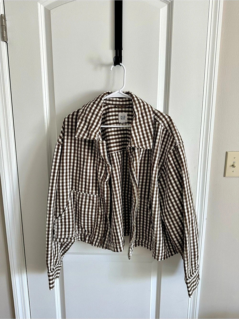Gap Relaxed Cropped Canvas Barn Jacket Brown & White